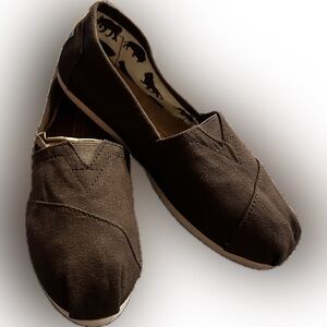 TOMS classics Brown 7 1/2